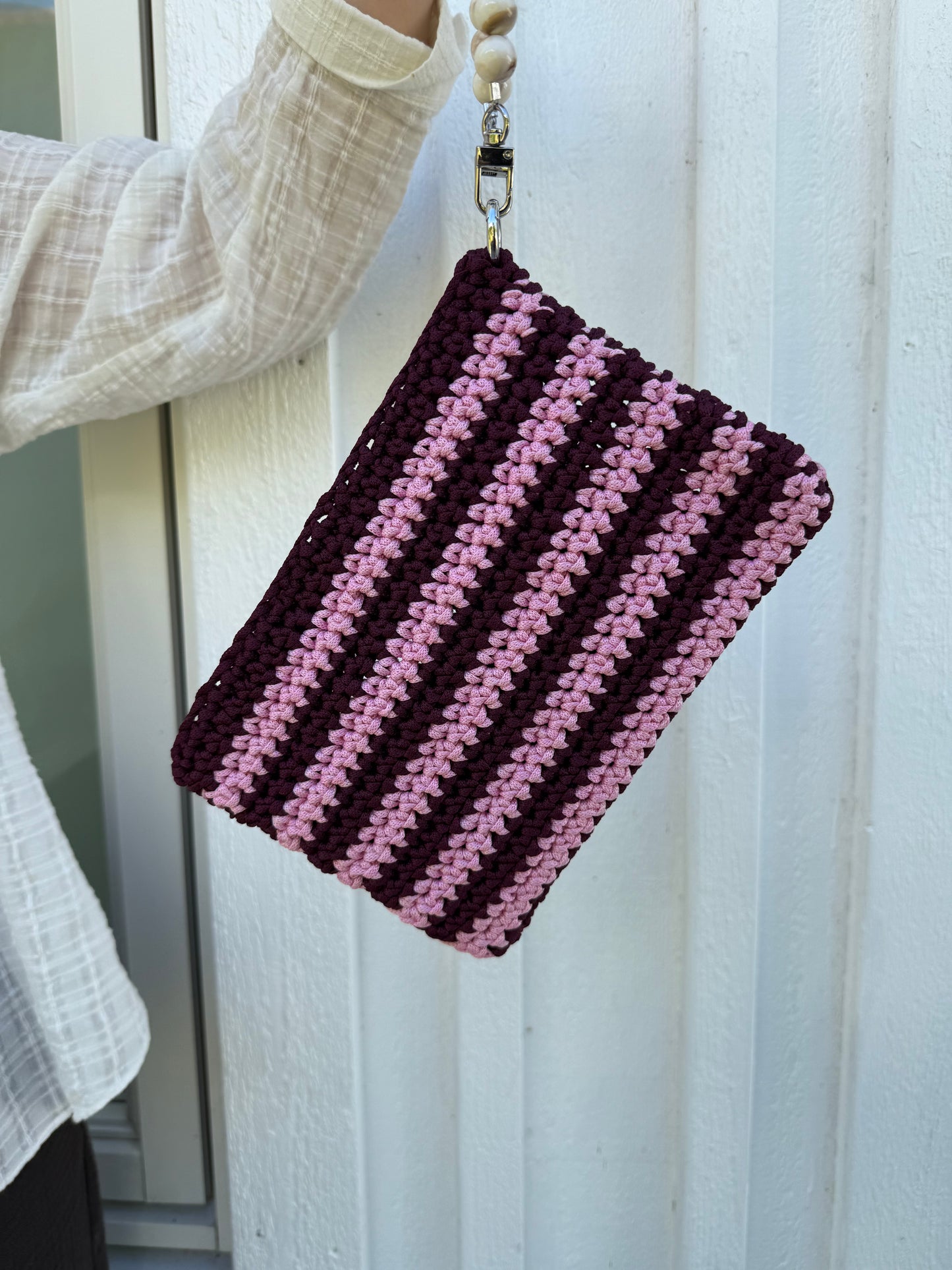 PIA POUCH